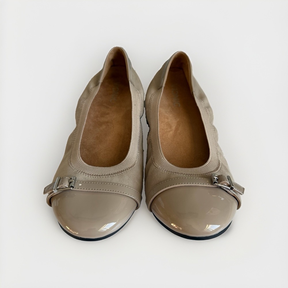 Vionic Neva Women's US 9 Taupe Suede Patent Cap Toe Buckle Ballet Flats